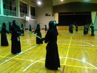 大人の剣道稽古会 (堺市立福泉中学校)画像