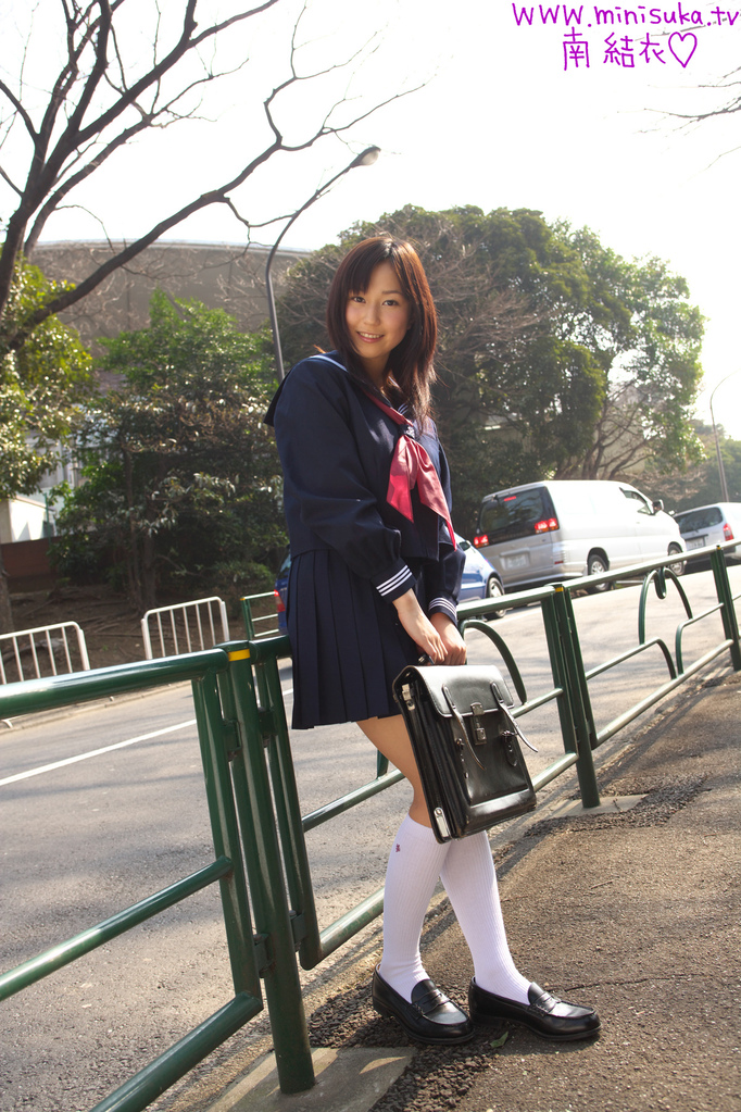 めちゃシコ!アイドル画像館 南 結衣