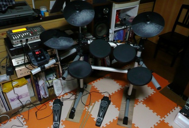 山中英俊のウェブサイト 楽器紹介 Guitars 【難あり】Yamaha DTXPLORER 