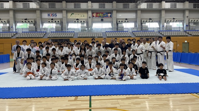 HOME - 三田市空手・神戸市北区 空手 神戸市北区上津台 実戦空手道